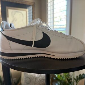 Size 11 Nike Women's White and Black Sneakers